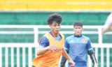 Công Phượng đang cố gắng hoà nhập nhanh với ĐTVN để xua đi nỗi buồn thường xuyên dự bị ở Mito Hollyhook. Ảnh: VSI
