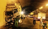 Một vụ tai nạn tông xe trong hầm Hải Vân