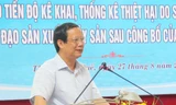 Phó Tổng cục trưởng Tổng cục thủy sản Nguyễn Ngọc Oai giới thiệu 4 phương án khai thác thủy sản ở 4 tỉnh miền Trung. Ảnh: Vnexpress
