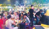Nhậu đêm ở quán xá là nét văn hóa của người TPHCM, nhưng tiềm ẩn nhiều bất ổn. Ảnh: P.V