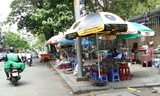 Liều thuốc nào cho 'căn bệnh' lấn chiếm vỉa hè ở Sài Gòn?
