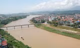 Không thể 'độc chiếm' sông Hồng