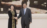 Chiều 27/9 tại Phnom Penh, Chủ tịch Quốc hội Nguyễn Thị Kim Ngân hội kiến Thủ tướng Campuchia Hun Sen. Ảnh: TTXVN