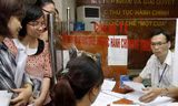 Làm thủ tục thuế tại quận Hai Bà Trung (Hà Nội). Ảnh mang tính minh họa.