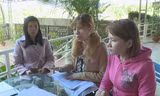 Giáo viên bức xúc phản ánh việc bị xà xẻo lương. Ảnh: Báo Vietnamnet 