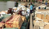 Tang vật vụ buôn lậu trị giá hơn 5,2 tỷ đồng ngày 9/4/2016 bị Hải quan Long An thu giữ.