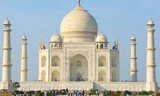 Chết vì chụp ảnh selfie tại đền Taj Mahal