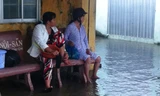 Bệnh viện Sản- Nhi Cà Mau sau cơn mưa bị ngập nước