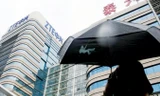 Tập đoàn ZTE bị ảnh hưởng nghiêm trọng sau các lệnh cấm của giới chức Mỹ. Ảnh: SCMP.