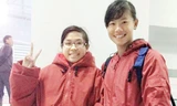 Phương Trâm (trái) cùng đàn chị Ánh Viên tại giải bơi VĐQG mới kết thúc tại Đà Nẵng. Ảnh: PV