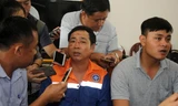 Thuyền trưởng Nguyễn Viết Thắng được điều trở lại hiện trường phối hợp tìm kiếm các thuyền viên mất tích. Ảnh: Đ.Thanh 