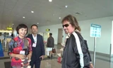 Danh ca Chris Norman đến sân bay Nội Bài 