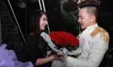 Cao Thái Sơn tặng 'fan cuồng' 99 bông hồng