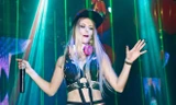 Vẻ quyến rũ khó cưỡng của nữ DJ người Ukraine