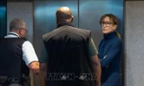 Nữ diễn viên Felicity Huffman (phải) cùng chồng là nam diễn viên William H. Macy bị cáo buộc đã trả 15.000 USD để con gái của họ không bị giới hạn thời gian làm bài kiểm tra SAT. Ảnh: TTXVN phát