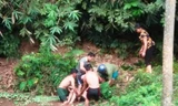 Người đàn ông đột tử khi xuống ao tắm dưới trời nắng nóng gay gắt