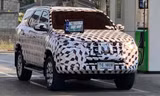 Toyota Fortuner mới lộ ảnh chạy thử tại Thái Lan