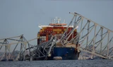 Mỹ: Thủy thủ đoàn nói tàu container bị 'mất kiểm soát' trước khi đâm sập cầu