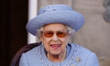 Nữ hoàng Elizabeth II đang được ‘theo dõi y tế', gia đình đến thăm