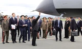 Ông Kim Jong-un thăm sân bay Nga, xem máy bay chiến đấu và tên lửa siêu thanh