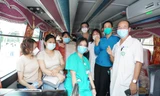 Gần 200 cán bộ y tế Bệnh viện Bạch Mai lên đường chi viện cho TPHCM