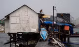Bão Noru đổ bộ Philippines, tạm dừng công việc hành chính, học sinh nghỉ học