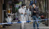 Trung Quốc: Số ca COVID-19 tăng vọt, 13 thành phố phải phong toả 