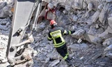 Thổ Nhĩ Kỳ: Em bé sống sót 12 ngày dưới đống đổ nát, nhưng qua đời trong bệnh viện
