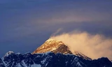 Đỉnh Everest. Ảnh: Reuters