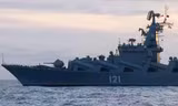 Nổ lớn trên tàu tuần dương tên lửa Nga, Kiev nói 'do Ukraine phóng tên lửa'