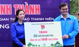 Tặng công trình thắp sáng đường quê, không gian thể thao thanh niên tại Tuyên Quang