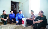 Trung ương Đoàn thăm, tặng quà gia đình thương binh, liệt sĩ tại Điện Biên