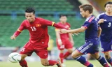 Các cầu thủ Nhật Bản (phải) gặp nhiều khó khăn trên đường giành chiến thắng 2-0 trước Olympic Việt Nam. Ảnh: VSI.