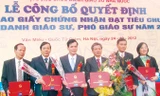 Lễ công bố quyết định và trao giấy chứng nhận đạt tiêu chuẩn chức danh Giáo sư tại Văn Miếu - Quốc Tử Giám. Ảnh minh họa.