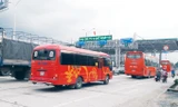 Một số ý kiến cho rằng nên di dời trạm thu phí Cai Lậy (Tiền Giang) vào tuyến đường tránh. Ảnh: H.Hội.