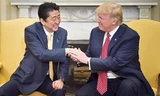 Tổng thống Mỹ Donald Trump và Thủ tướng Nhật Bản Shinzo Abe. Nguồn: Japan Times.