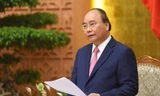 Thủ tướng Nguyễn Xuân Phúc phát biểu mở đầu phiên họp Chính phủ thường kỳ. Ảnh: N.H.