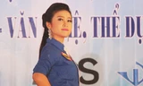 Hoa khôi Nét đẹp học đường Trần Thị Hoài Thương trong trang phục áo đoàn thanh niên.