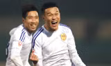Nhà nghèo mơ viết cổ tích ở V-League