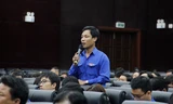 Rất nhiều đại biểu thanh niên mạnh dạn phản ánh, đề xuất ý kiến với lãnh đạo thành phố.