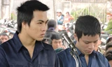 Hai bị cáo Mân (trái) và Hùng.