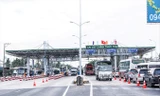 Trạm BOT Cai Lậy thông thoáng trở lại sau khi dừng thu phí. Ảnh: Nhật Huy.