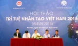 Thứ trưởng Bộ Khoa học và Công nghệ Bùi Thế Duy cùng các chuyên gia công nghệ hàng đầu quốc tế và trong nước chủ trì phiên thảo luận mở về trí tuệ nhân tạo sáng 21/8.