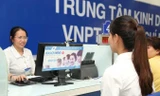 Trước 24/4/2018, các chủ thuê bao phải cập nhật hình chân dung và thông tin CMND, nếu không cập nhật đủ thông tin, sẽ bị cắt dịch vụ. Ảnh: P.V.