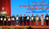 10 công dân ưu tú Thủ đô 2015 nhận bằng khen của thành phố.