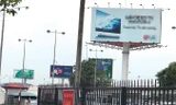 Thanh tra thành phố kiến nghị xử lý vi phạm quảng cáo tại nhà ga hàng không Nội Bài.