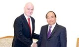 Thủ tướng Nguyễn Xuân Phúc tiếp ông Gianni Infantino, Chủ tịch Liên đoàn Bóng đá thế giới (FIFA). Ảnh: Quang Hiếu.