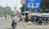Bộ mặt của “đô thị vệ tinh” Xuân Mai vẫn còn khá nhếch nhác. Ảnh: NT.