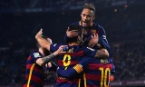 Các cầu thủ Barca ăn mừng trận đại thắng Valencia. Ảnh: GETTY IMAGES.