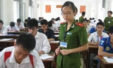 Thí sinh dự thi tuyển sinh năm 2014 tại Học viện Cảnh sát. Ảnh: Hồ Thu.